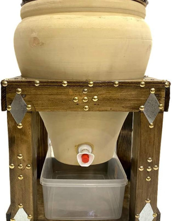 موزع مياه وحامل خشبي طبيعي من الفخار موزع مياه وحامل خشبي طبيعي من الفخار