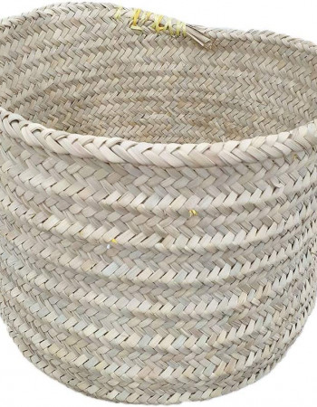سلة مصنوعة يدويًا من سعف النخيل سلة مصنوعة يدويًا من سعف النخيل