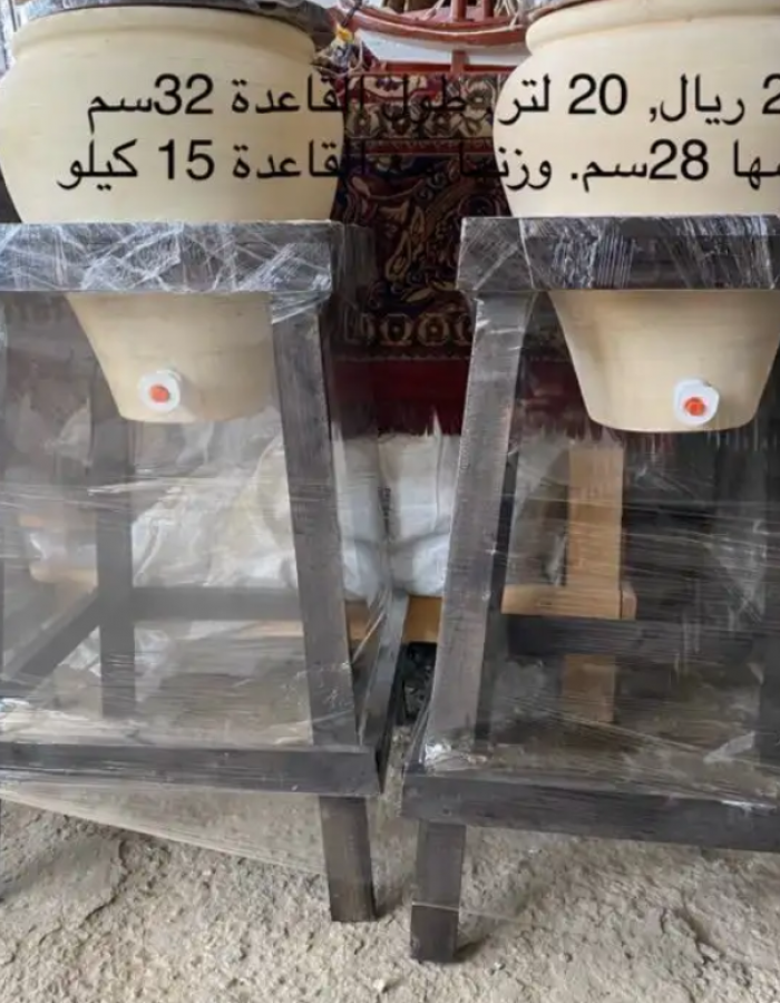 موزع مياة من الفخار  موزع مياة من الفخار