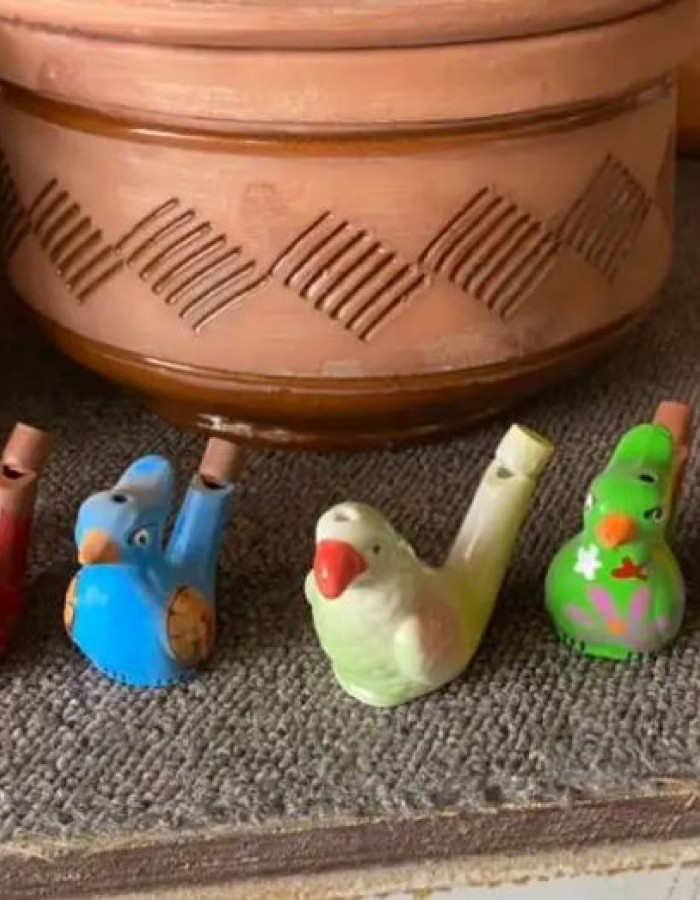 صفارة فخار جميلة للبيع