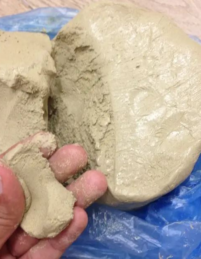 طين ابيض عجين للبيع